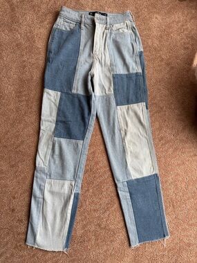 Hollister Light Blue Ultra High-Rise Patchwork Mom Jeans, Summer Boho Festival